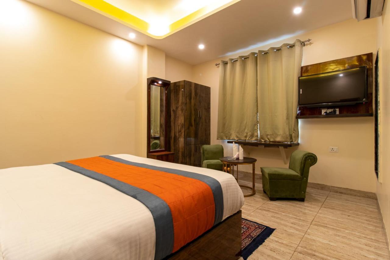 Airport Hotel Dev Residency - Mahipalpur New Delhi Ngoại thất bức ảnh